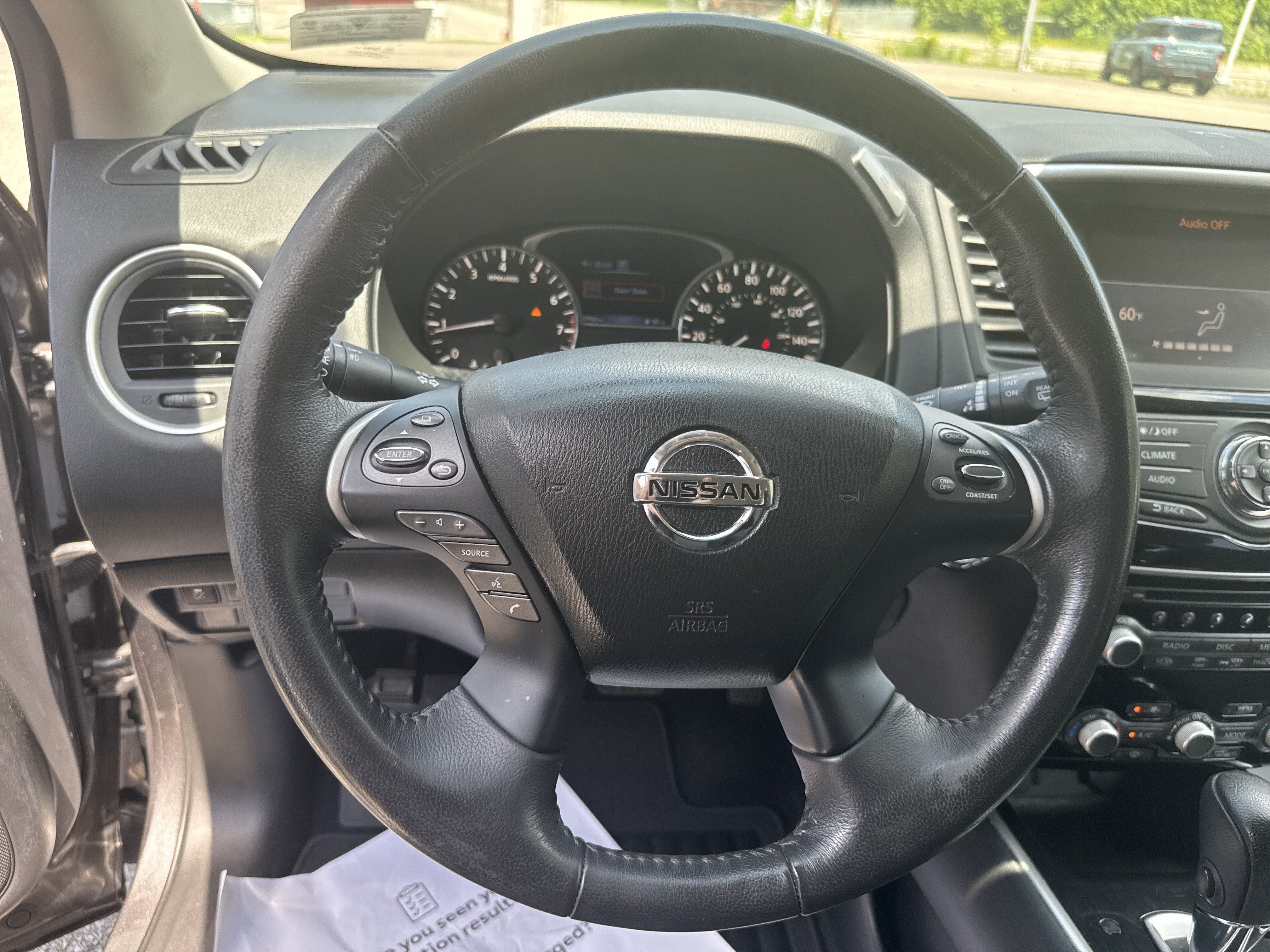 2017 Nissan Pathfinder SV