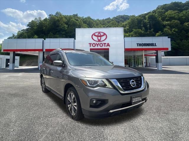 2017 Nissan Pathfinder SV