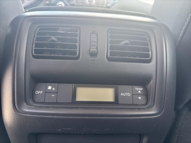 2017 Nissan Pathfinder SV