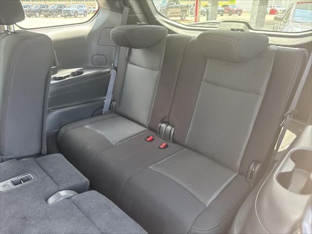 2017 Nissan Pathfinder SV