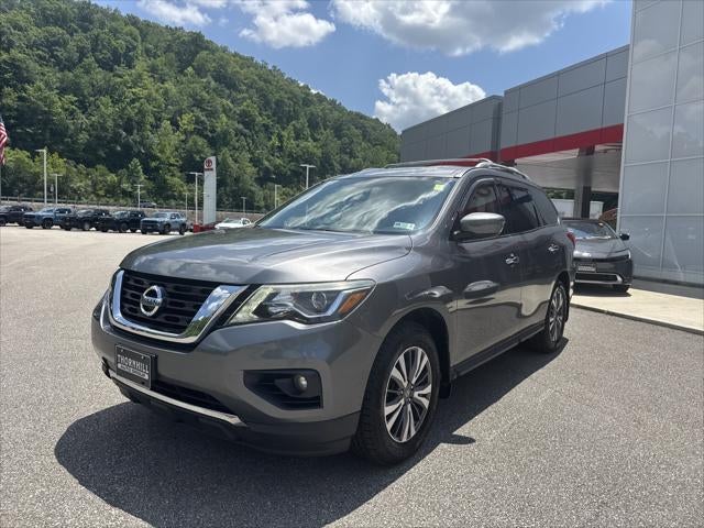 2017 Nissan Pathfinder SV