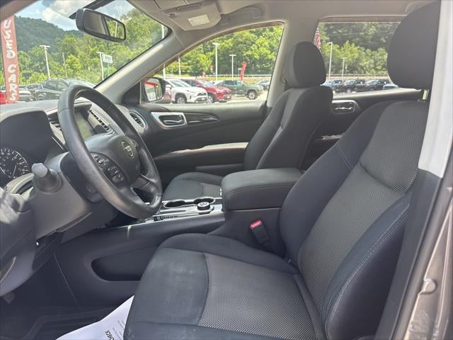 2017 Nissan Pathfinder SV