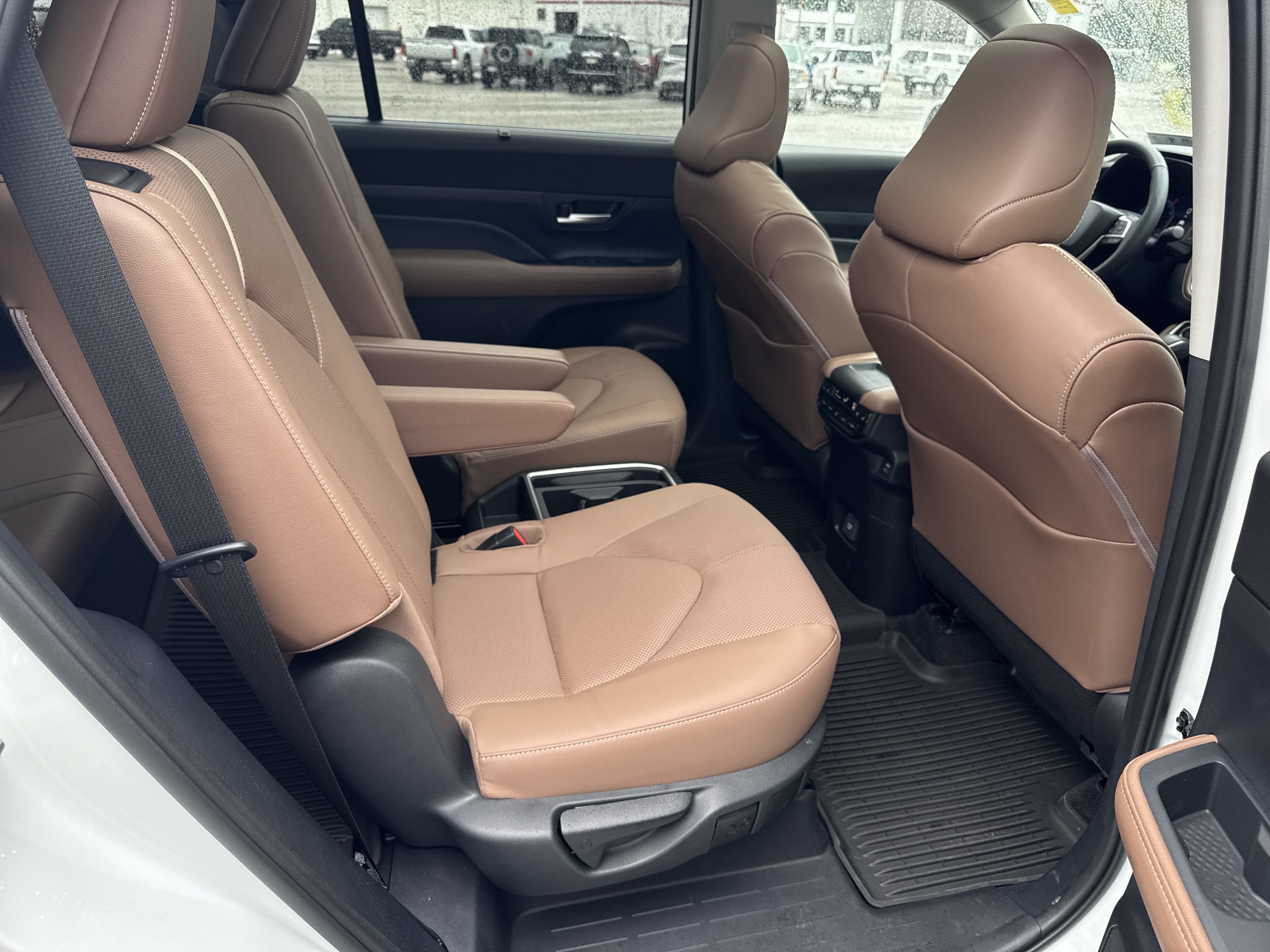 2024 Toyota Grand Highlander Platinum
