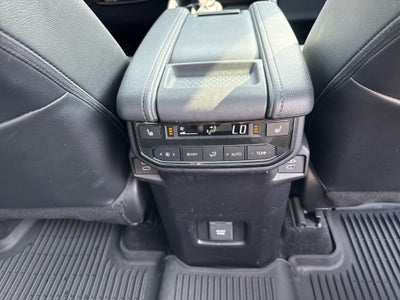 2025 Toyota Grand Highlander Base