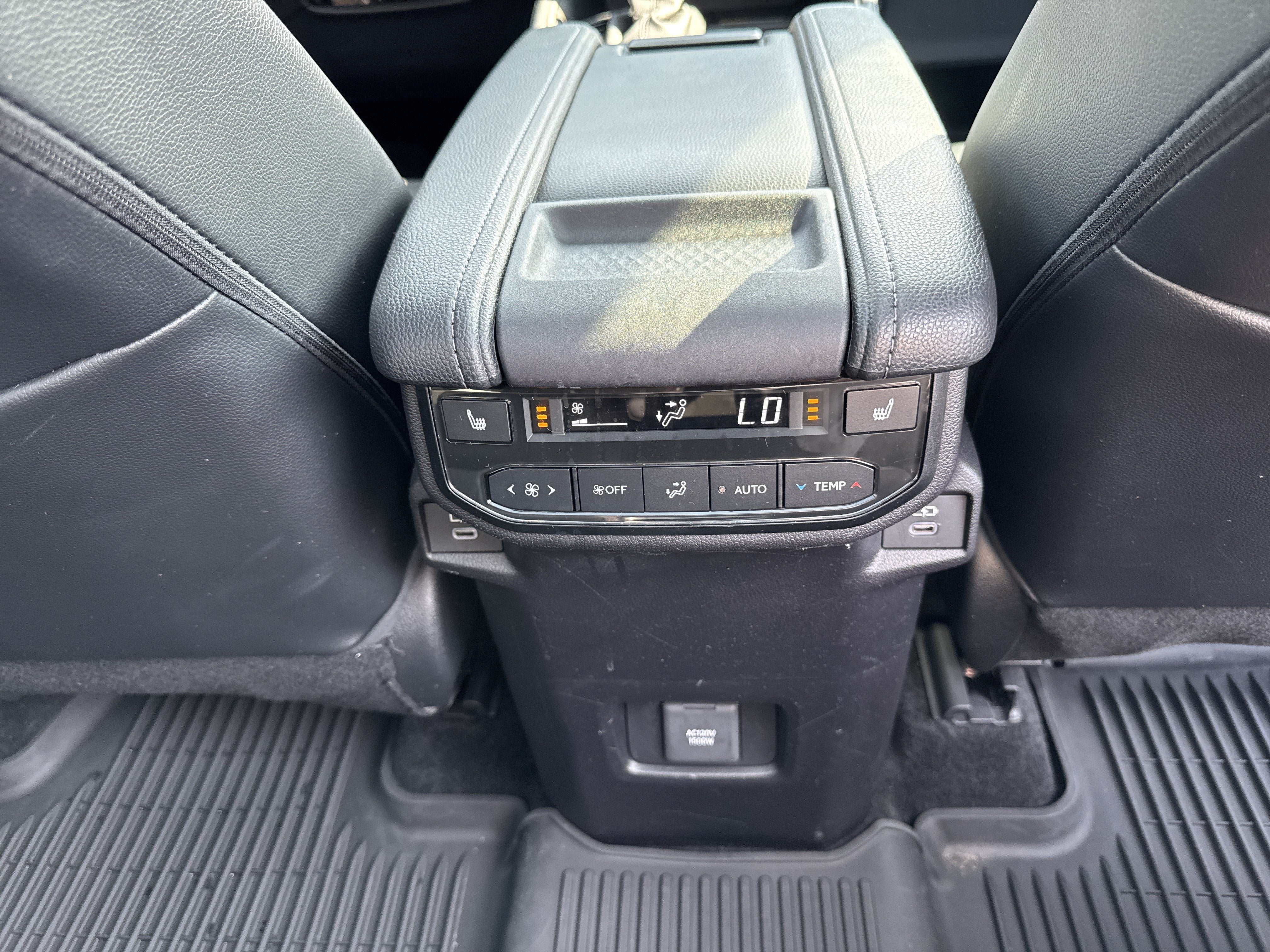 2025 Toyota Grand Highlander Base