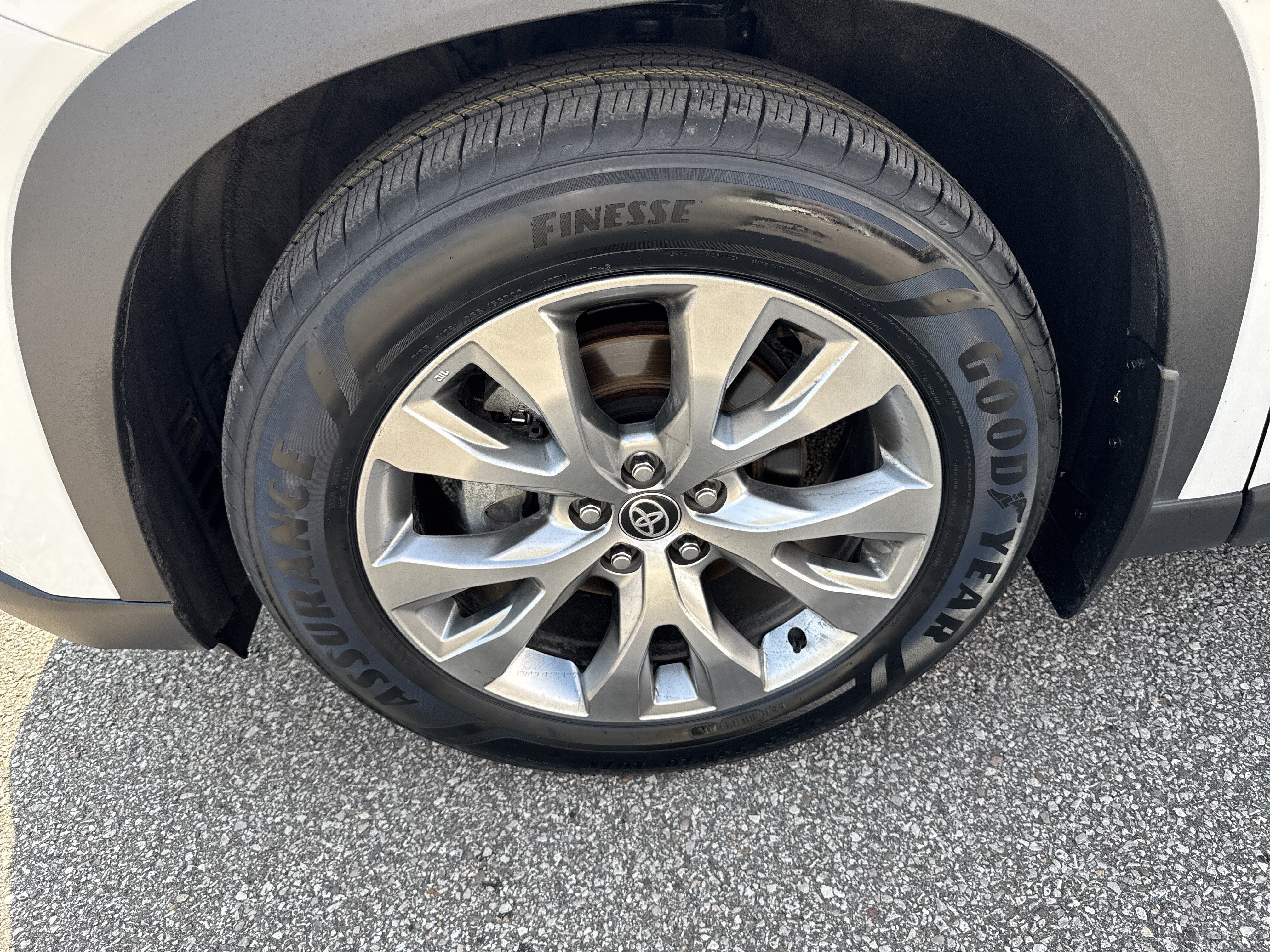 2025 Toyota Grand Highlander Base