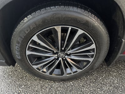 2025 Toyota Grand Highlander Hybrid MAX Platinum