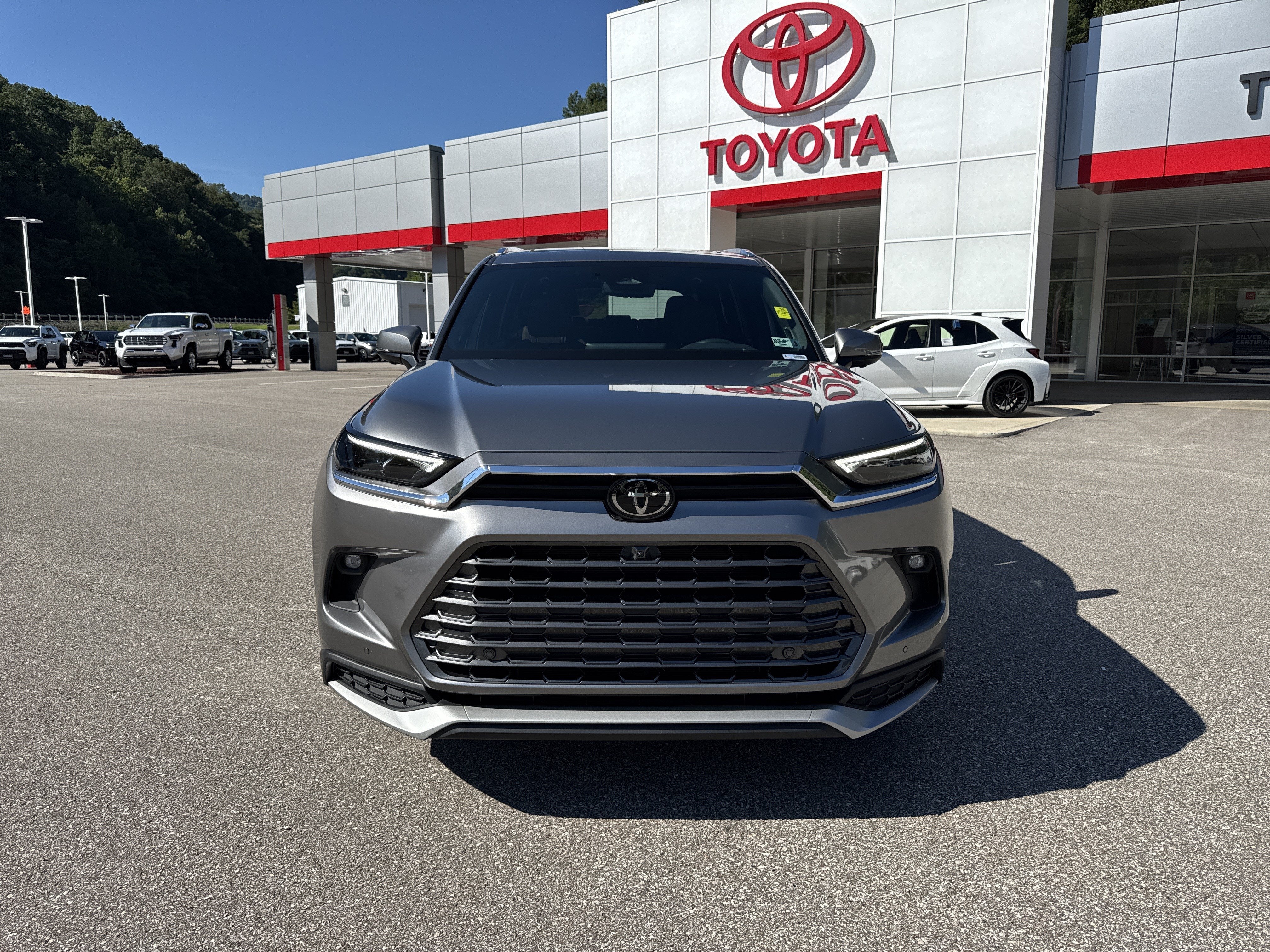 2025 Toyota Grand Highlander Hybrid MAX Platinum