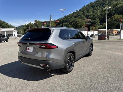 2025 Toyota Grand Highlander Hybrid MAX Platinum