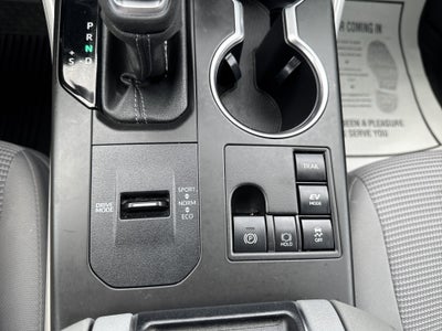 2023 Toyota Highlander Hybrid LE