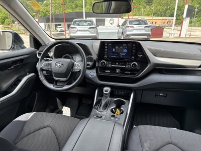 2022 Toyota Highlander Hybrid LE