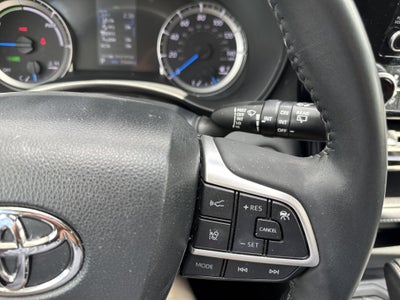 2022 Toyota Highlander Hybrid LE
