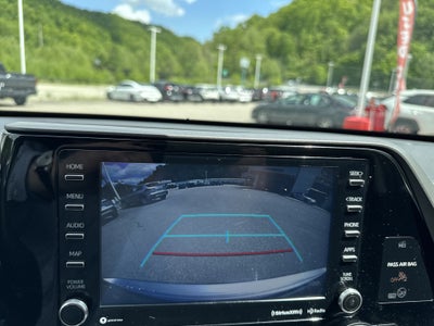 2022 Toyota Highlander Hybrid LE