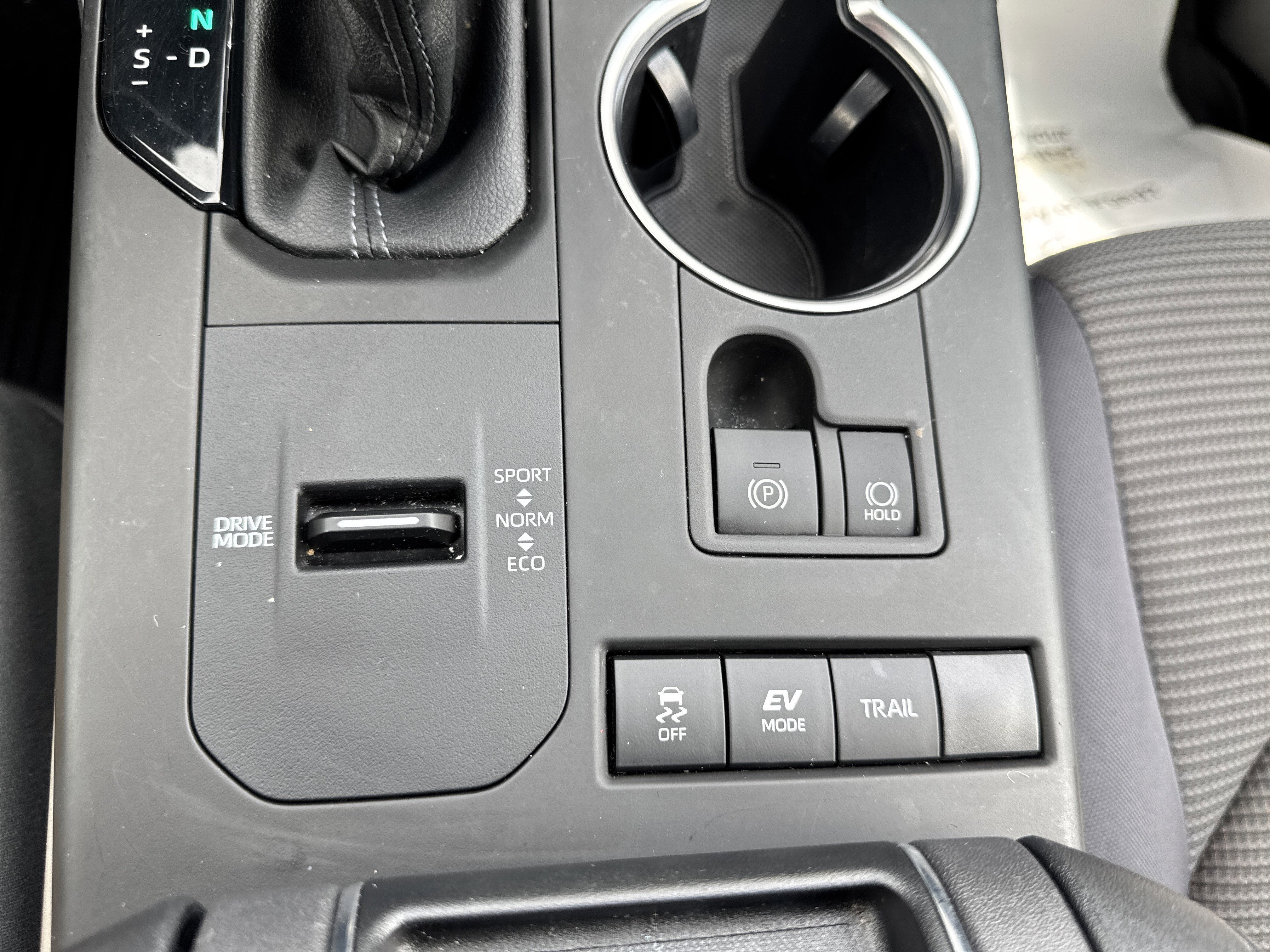 2022 Toyota Highlander Hybrid LE