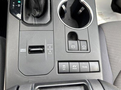 2022 Toyota Highlander Hybrid LE