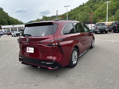 2021 Toyota Sienna XSE