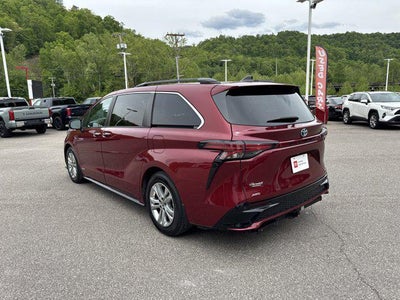 2021 Toyota Sienna XSE