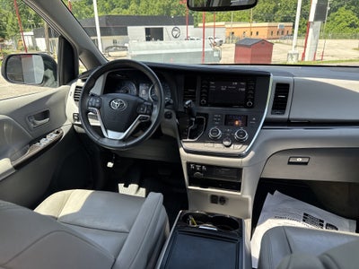2018 Toyota Sienna Limited