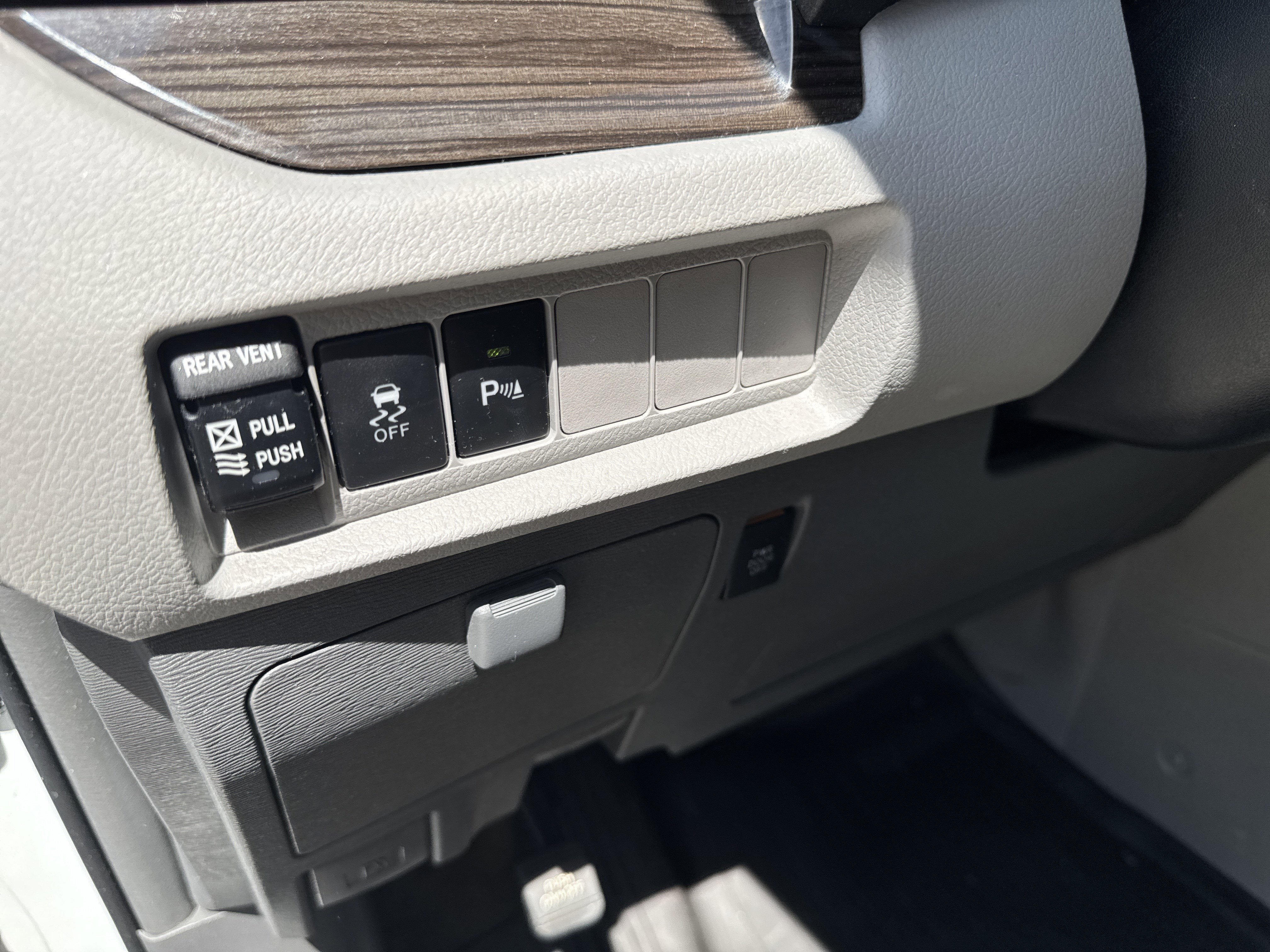 2018 Toyota Sienna Limited
