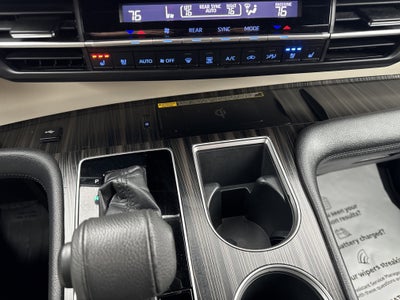 2022 Toyota Sienna Platinum