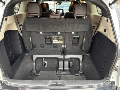2022 Toyota Sienna Platinum