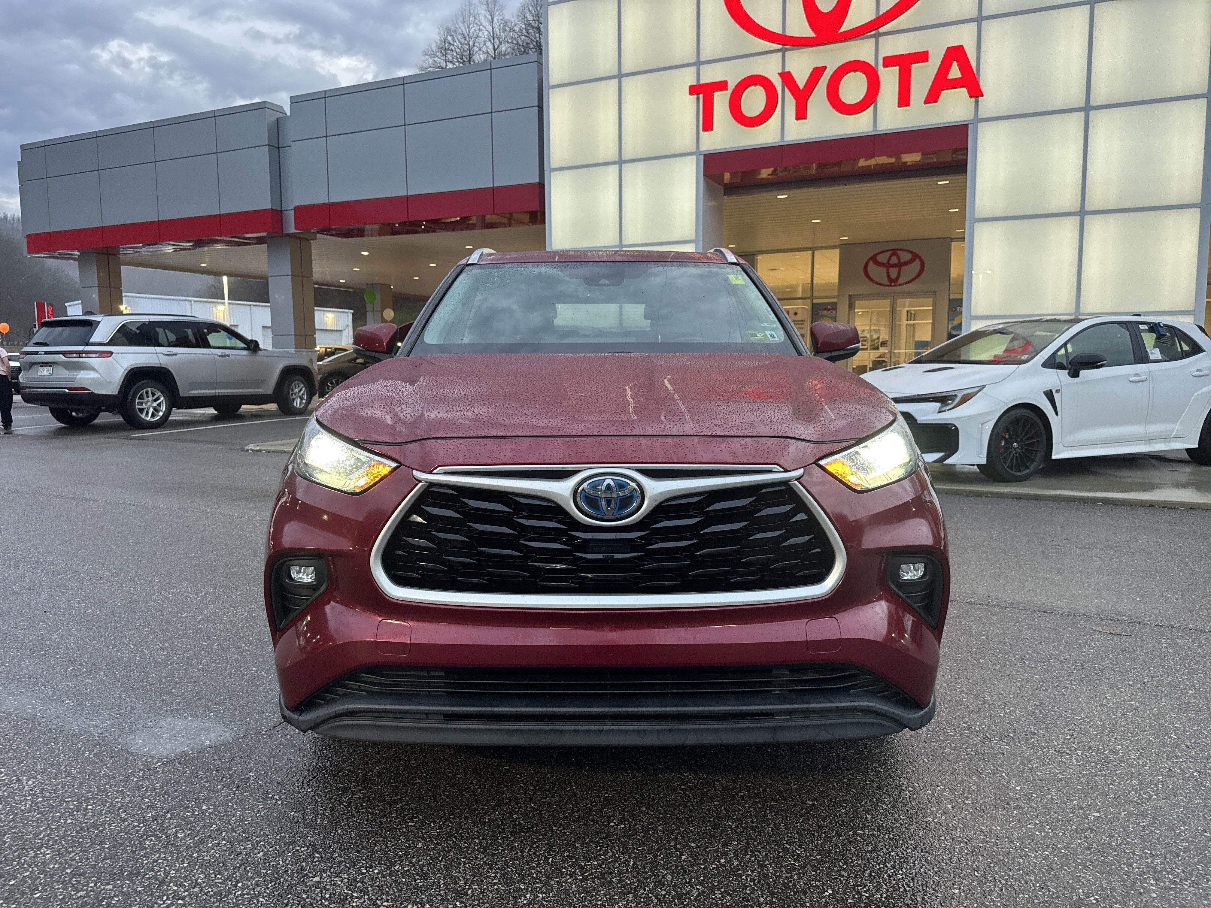 2021 Toyota Highlander Hybrid XLE