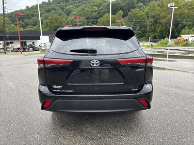 2023 Toyota Highlander Hybrid XLE