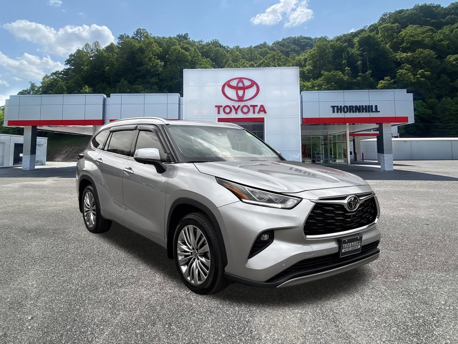 2024 Toyota Highlander Platinum