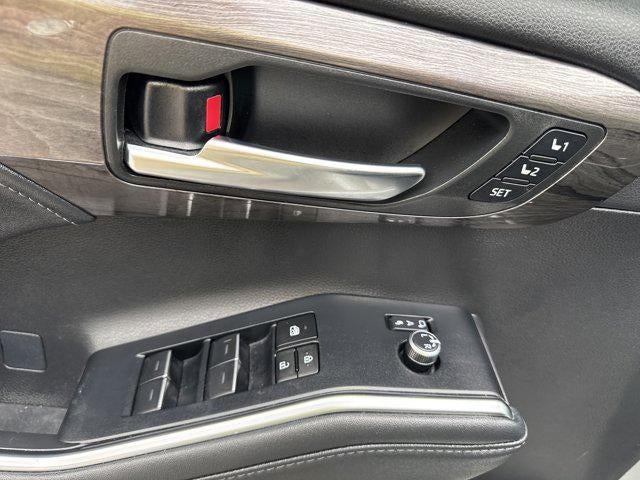 2024 Toyota Highlander Platinum