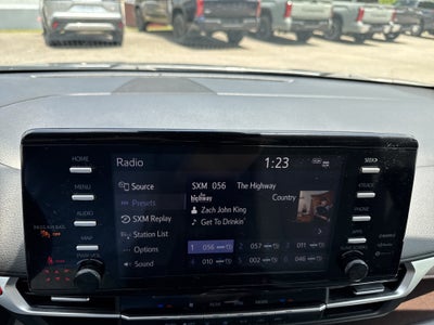 2022 Toyota Sienna LE