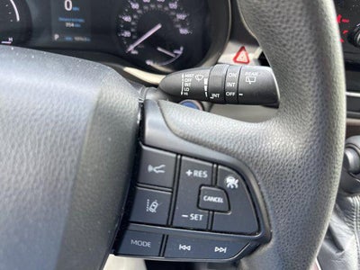 2022 Toyota Sienna LE