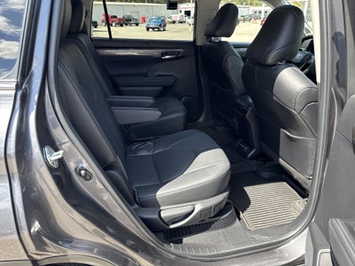 2023 Toyota Highlander Hybrid Limited