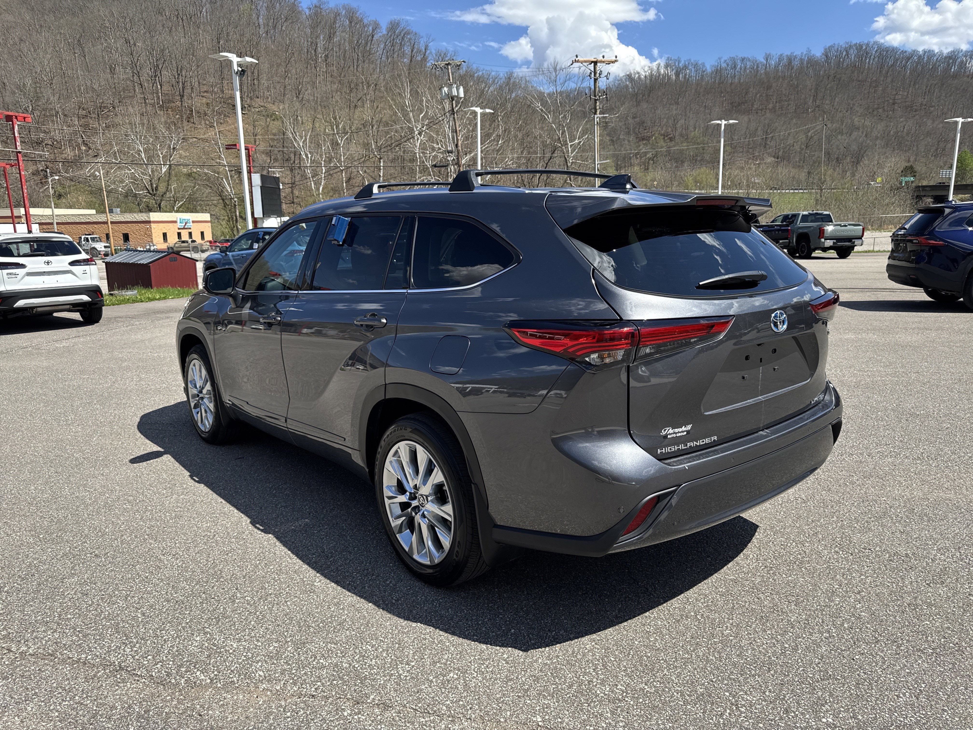2023 Toyota Highlander Hybrid Limited