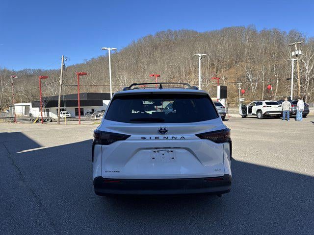 2025 Toyota Sienna XLE