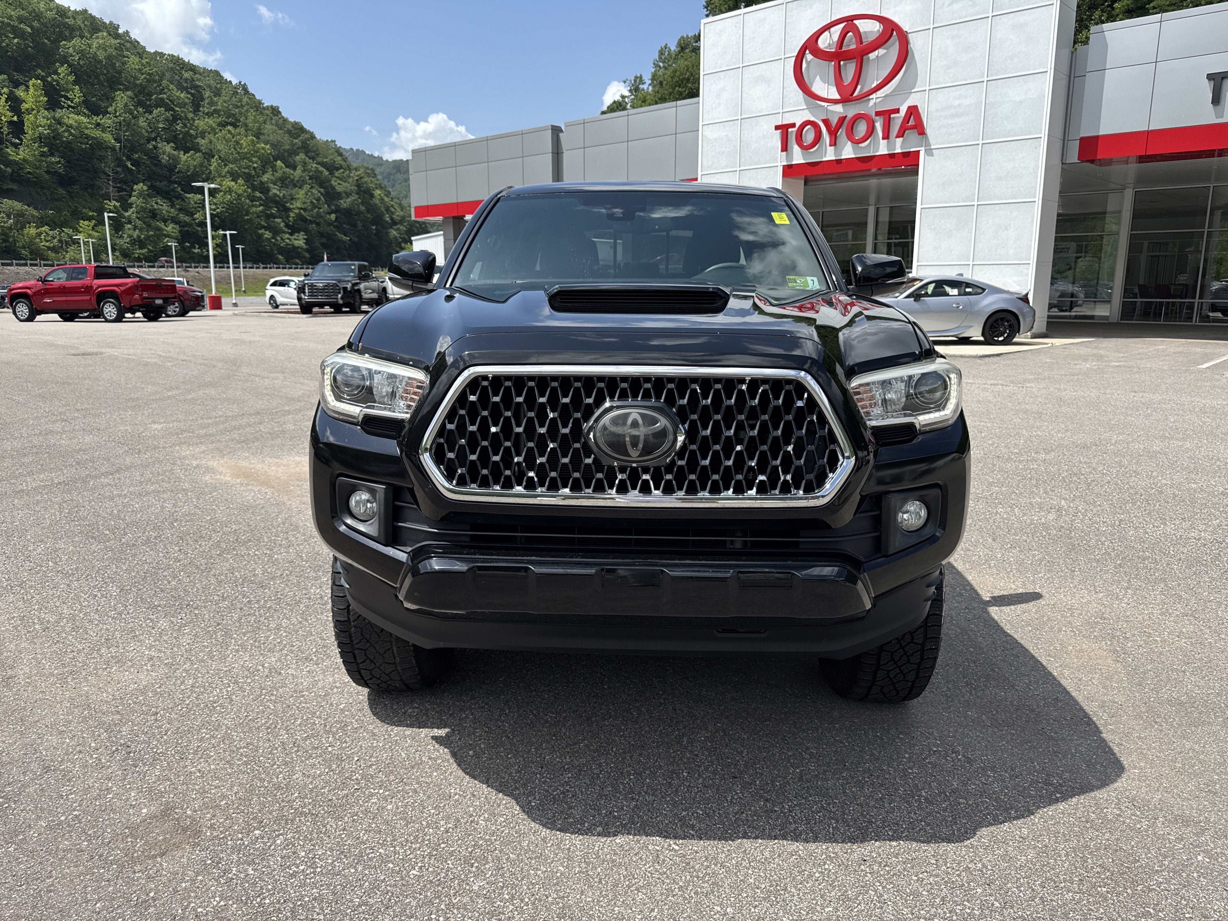 2018 Toyota Tacoma TRD Sport