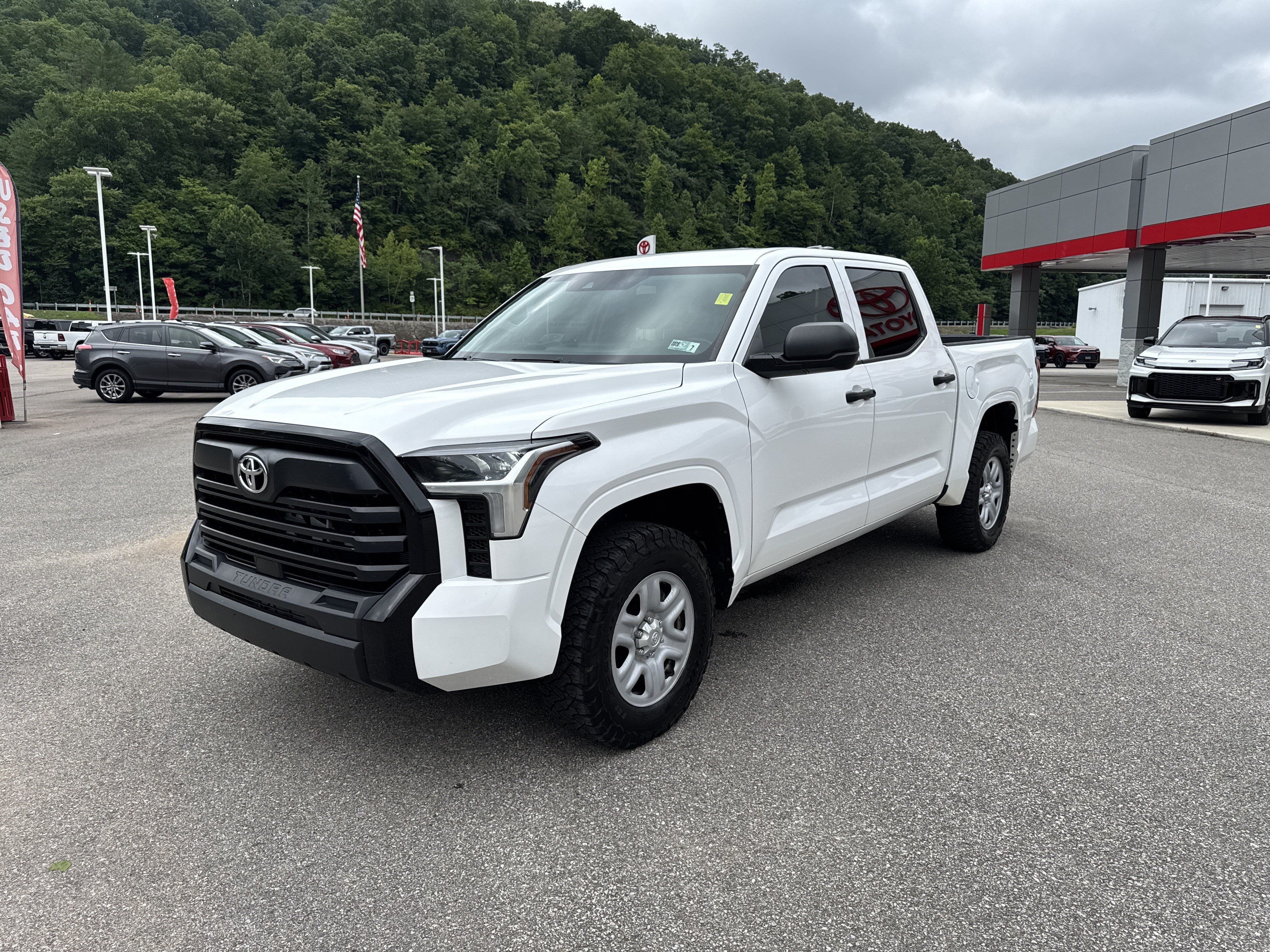 2023 Toyota Tundra 4WD SR