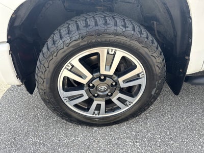 2018 Toyota Tundra 4WD SR5