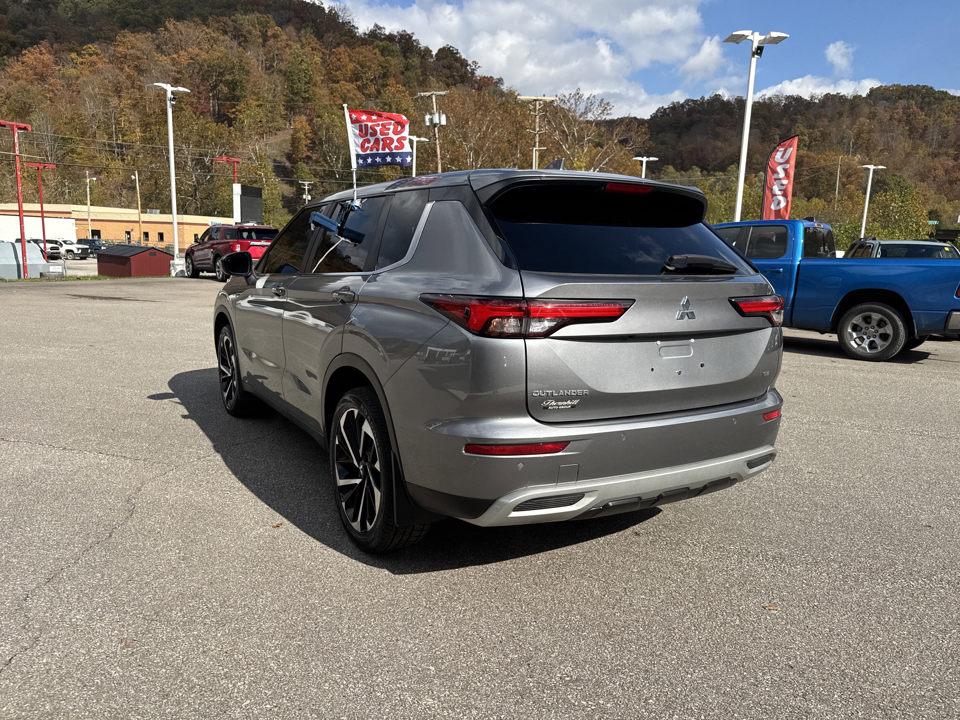 2023 Mitsubishi Outlander SE