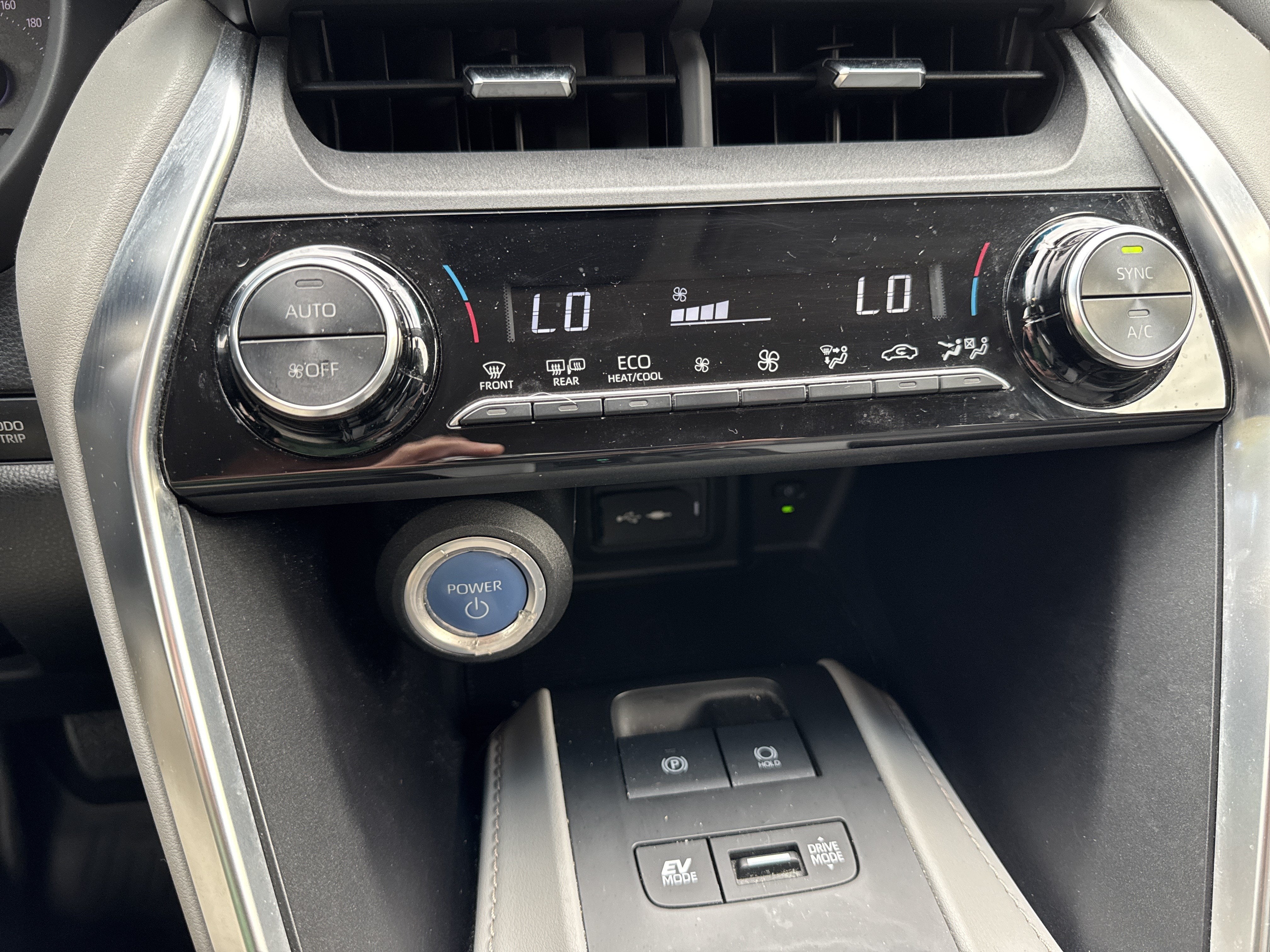 2022 Toyota Venza LE