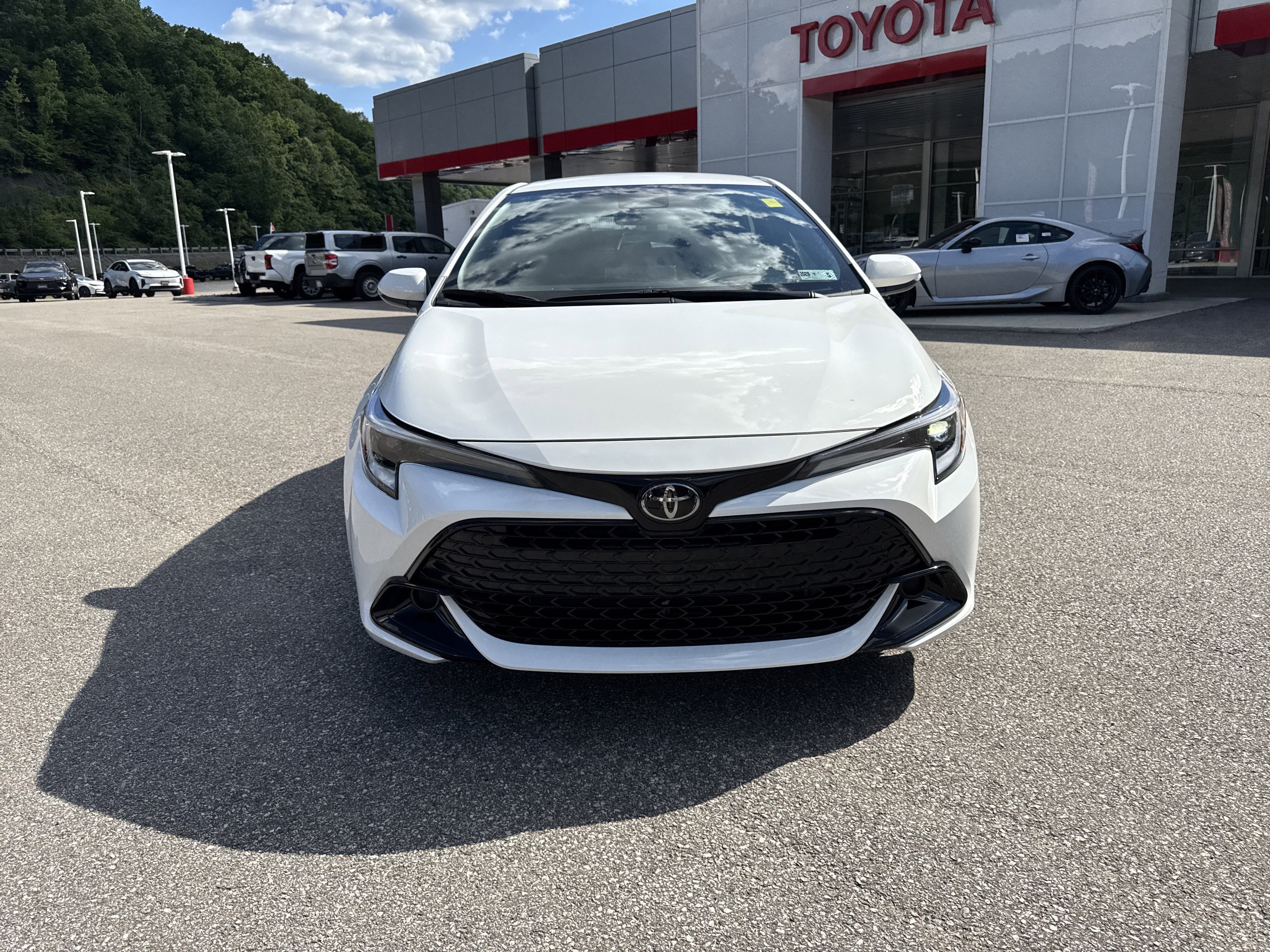 2023 Toyota Corolla Hatchback SE