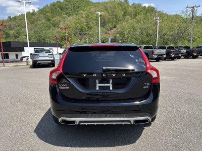 2015 Volvo V60 Cross Country T5