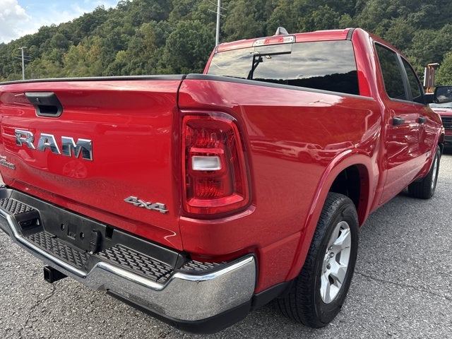 2025 RAM 1500 BIG HORN 4X4 CREW CAB 5'7