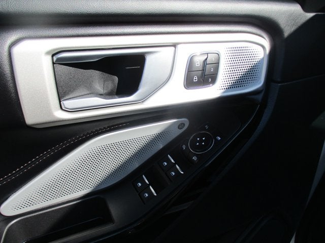 2023 Ford Explorer PLATINUM 4WD