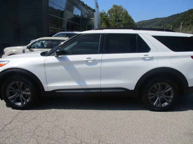 2023 Ford Explorer XLT 4WD