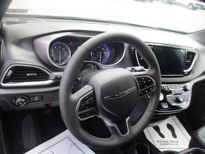 2026 Chrysler Pacifica SELECT FWD