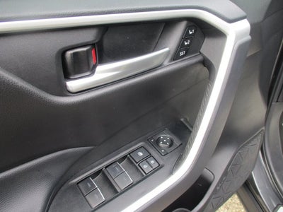 2025 Toyota RAV4 XLE PREMIUM AWD