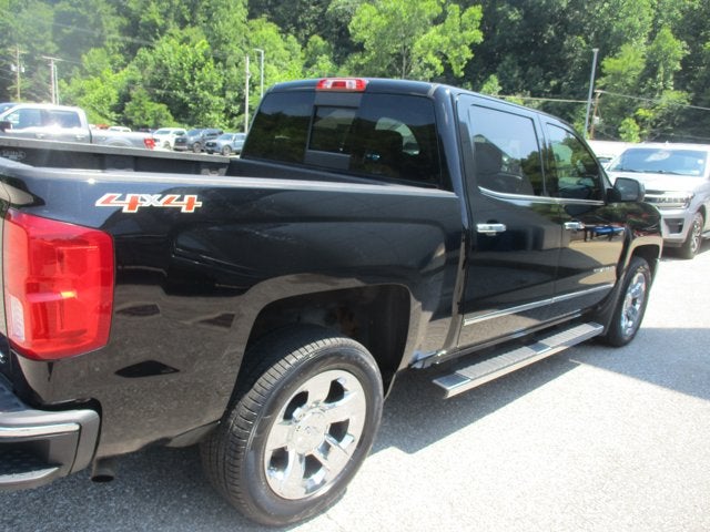 2017 Chevrolet Silverado 1500 "4WD CREW CAB 143.5"" LTZ W"