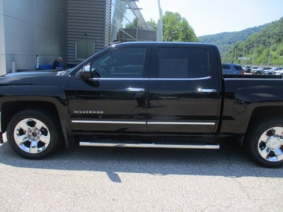 2017 Chevrolet Silverado 1500 "4WD CREW CAB 143.5"" LTZ W"