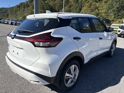 2023 Nissan Kicks S FWD