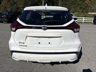 2023 Nissan Kicks S FWD